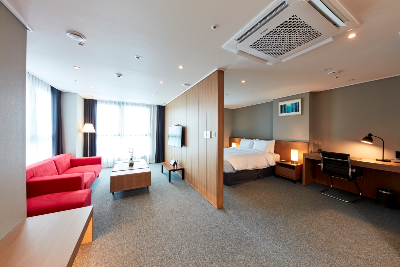 room-card-img-2
